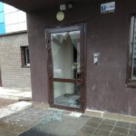Любой каприз за наши деньги. Опять разбили дверь.